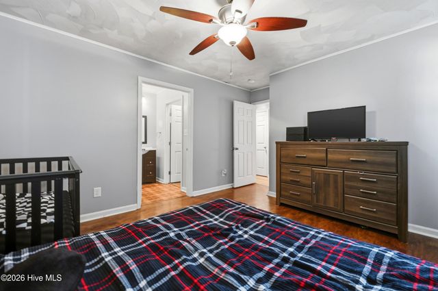 715 Stonewall Avenue, Jacksonville, NC 28540