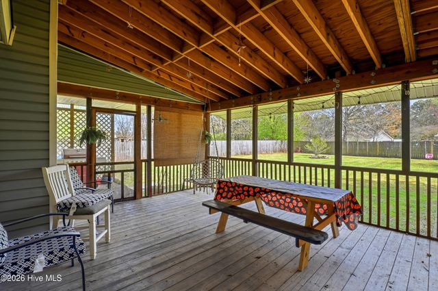 715 Stonewall Avenue, Jacksonville, NC 28540