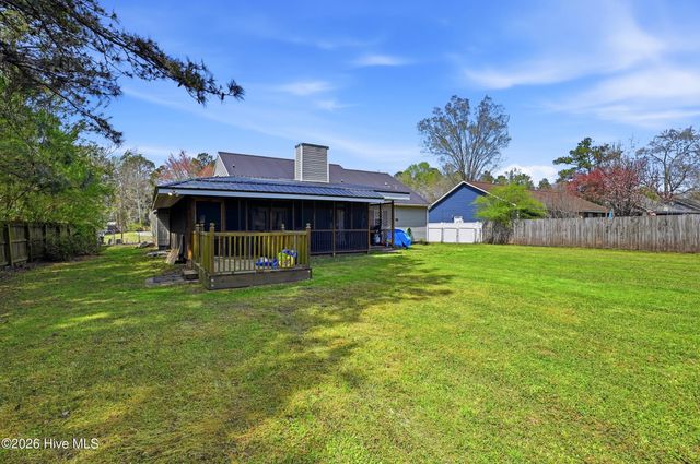 715 Stonewall Avenue, Jacksonville, NC 28540