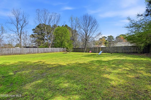 715 Stonewall Avenue, Jacksonville, NC 28540