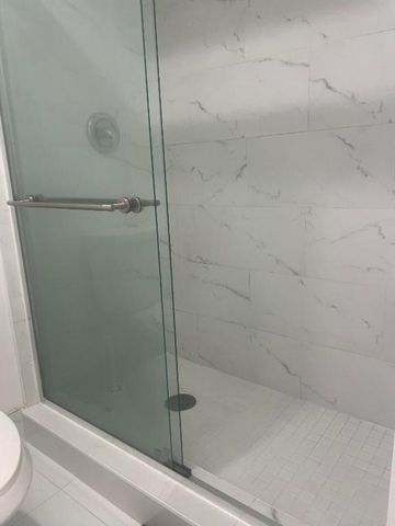 9321 Sunrise Lakes Boulevard 305, Sunrise, FL 33322