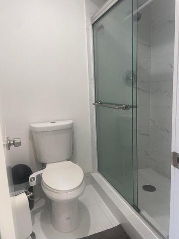 9321 Sunrise Lakes Boulevard 305, Sunrise, FL 33322