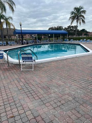 9321 Sunrise Lakes Boulevard 305, Sunrise, FL 33322