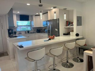 9321 Sunrise Lakes Boulevard 305, Sunrise, FL 33322