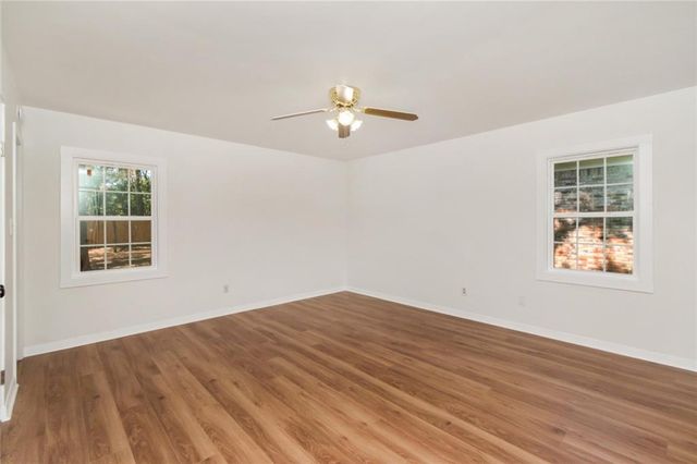 821 Parkwood Drive W, Mobile, AL 36608