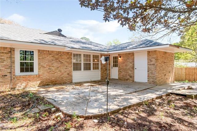 821 Parkwood Drive W, Mobile, AL 36608