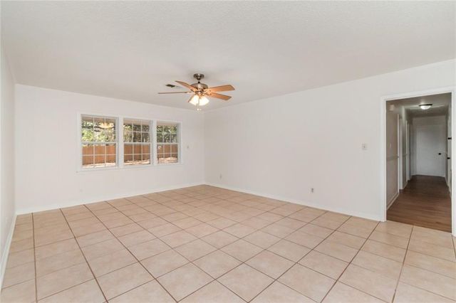 821 Parkwood Drive W, Mobile, AL 36608