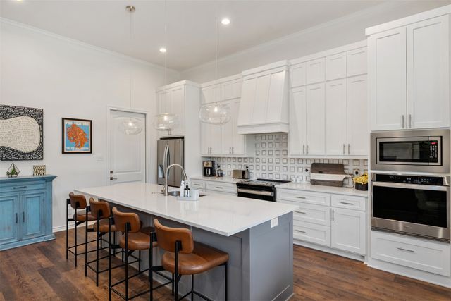 317 Kauai Court, Tool, TX 75143