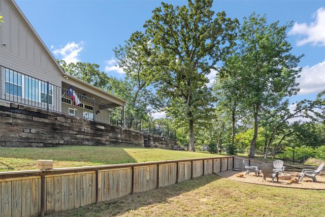 317 Kauai Court, Tool, TX 75143