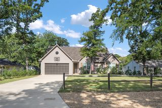 317 Kauai Court, Tool, TX 75143