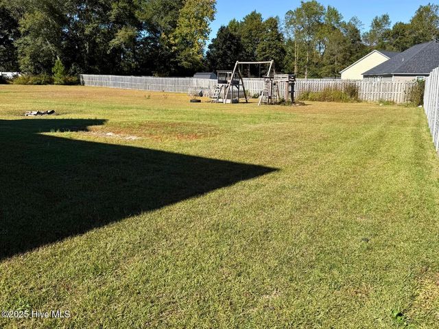 111 Tides End Drive, Holly Ridge, NC 28445