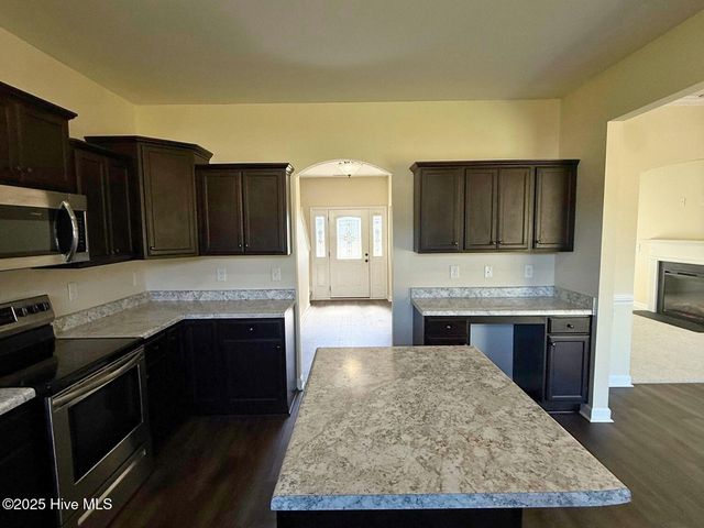 111 Tides End Drive, Holly Ridge, NC 28445