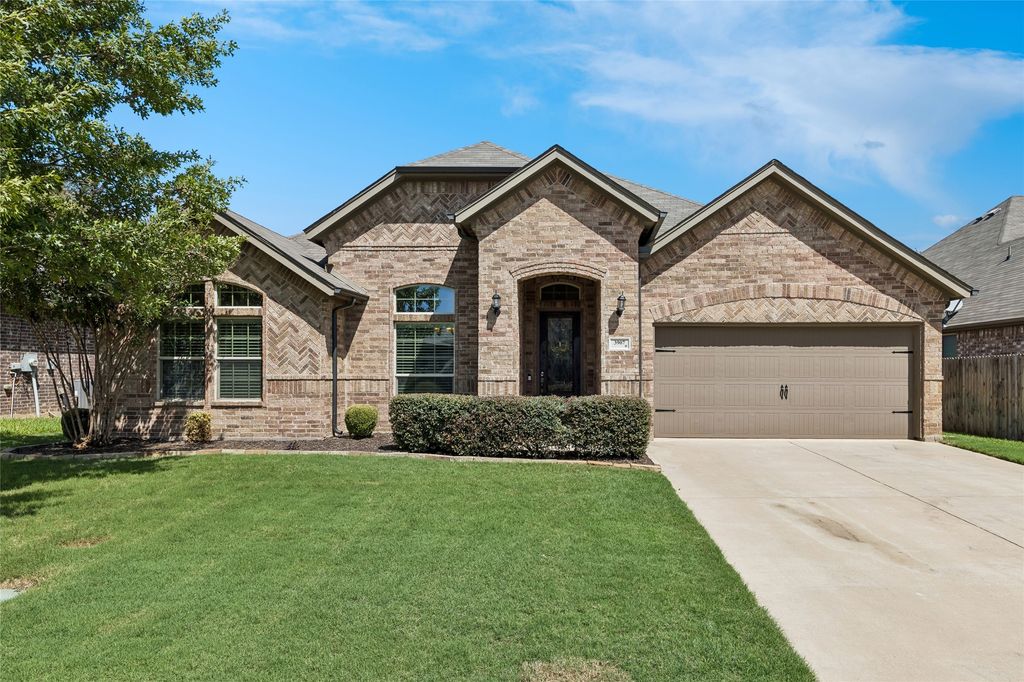 3907 Gentle Breeze Court, Arlington, TX 76017 — exterior