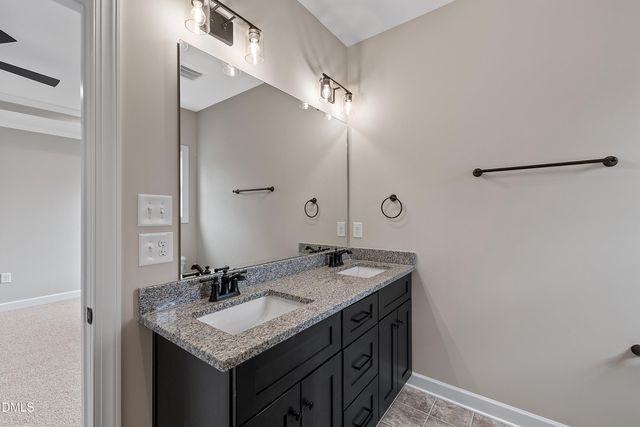 934 Micro Road W, Selma, NC 27576