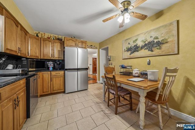 18 Gail Place, Secaucus, NJ 07094
