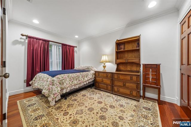 18 Gail Place, Secaucus, NJ 07094