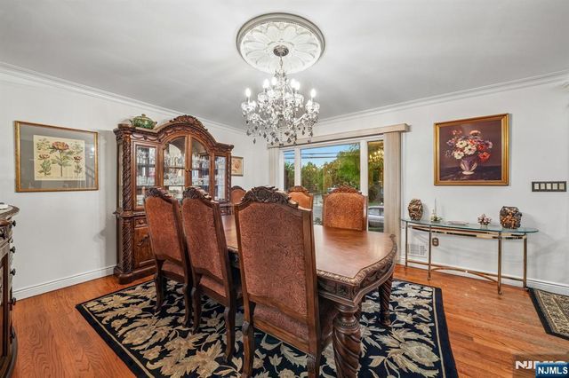 18 Gail Place, Secaucus, NJ 07094