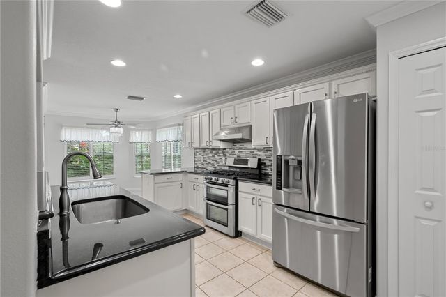 15692 SW 11TH COURT ROAD, Ocala, FL 34473