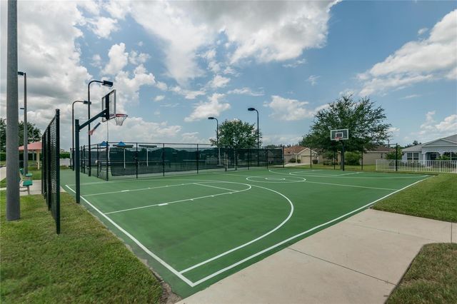 15692 SW 11TH COURT ROAD, Ocala, FL 34473