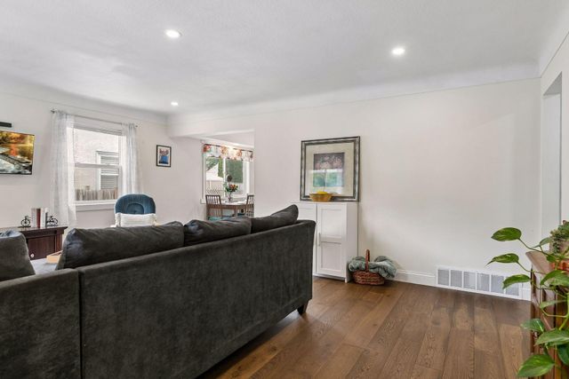2193 Waukon Avenue, Saint Paul, MN 55119
