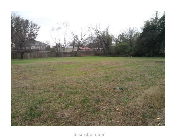 908 North Logan Avenue, Bryan, TX 77803