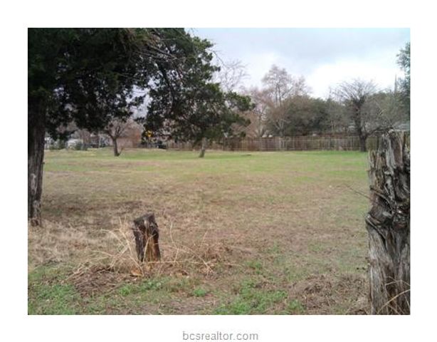 908 North Logan Avenue, Bryan, TX 77803