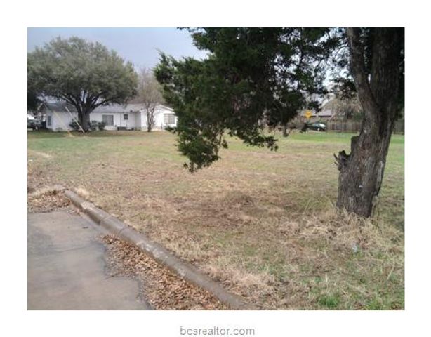 908 North Logan Avenue, Bryan, TX 77803