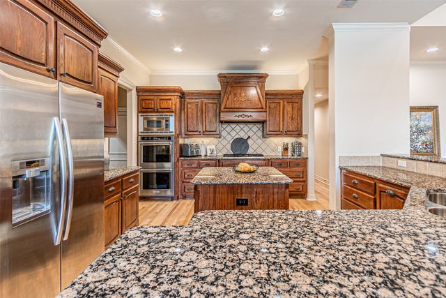 1305 Silverlake Road, Mckinney, TX 75072
