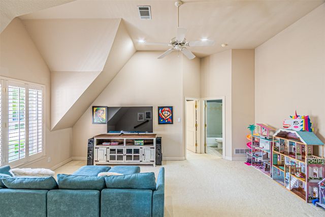 1305 Silverlake Road, Mckinney, TX 75072