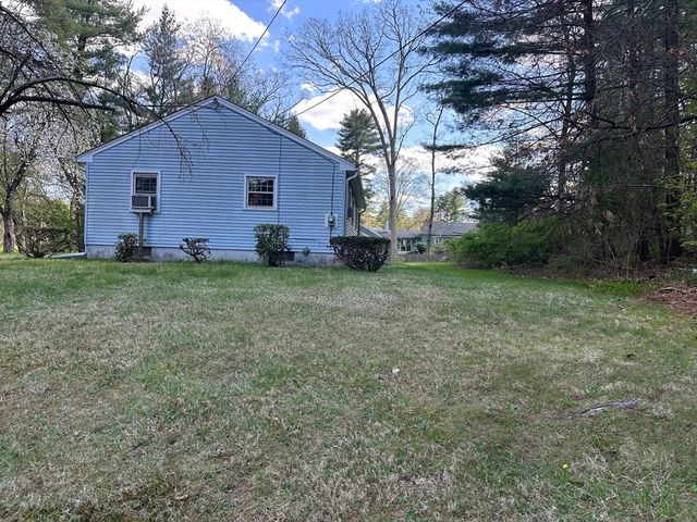 68 Baldwin Dr, Hampden, MA 01036