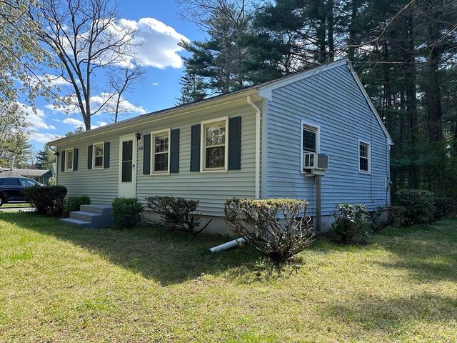 68 Baldwin Dr, Hampden, MA 01036