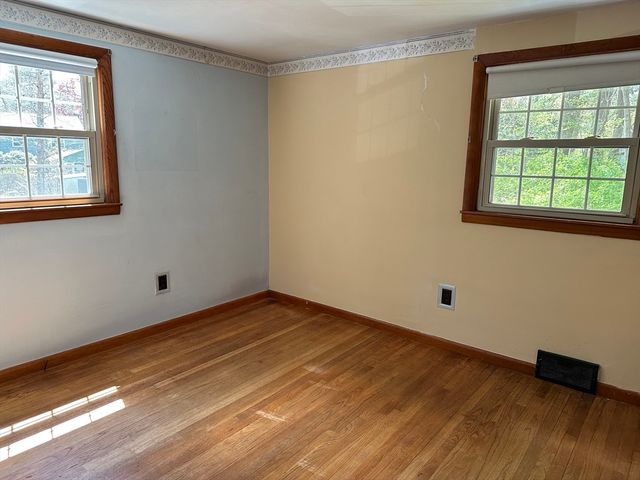 68 Baldwin Dr, Hampden, MA 01036