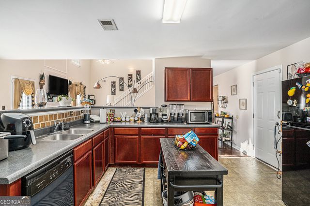 11069 Shadow Creek Terrace, Hampton, GA 30228