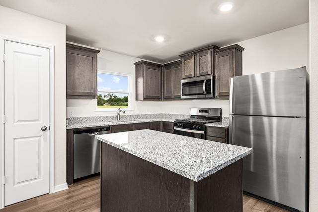 214 North Island Drive, Terrell, TX 75160