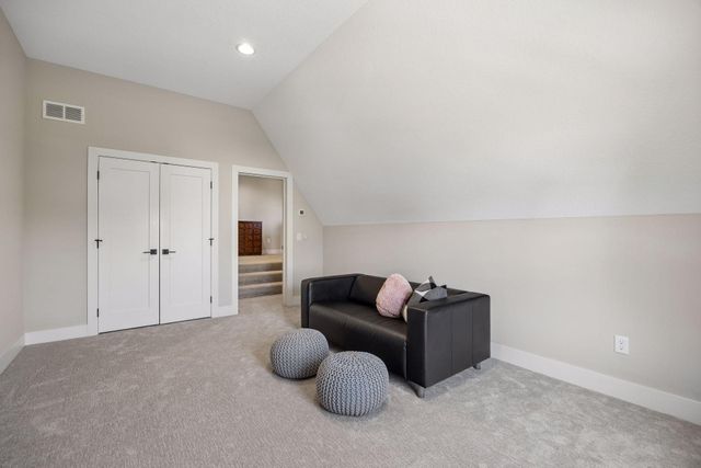 16395 56th Avenue N, Plymouth, MN 55446