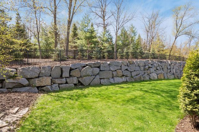 16395 56th Avenue N, Plymouth, MN 55446
