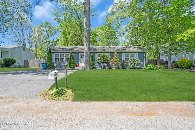 2465 Woodland Road, Manchester, NJ 08759