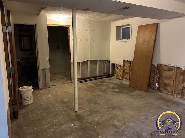 3513 SW Moundview DR, Topeka, KS 66614