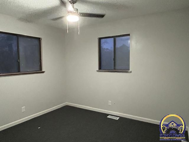 3513 SW Moundview DR, Topeka, KS 66614