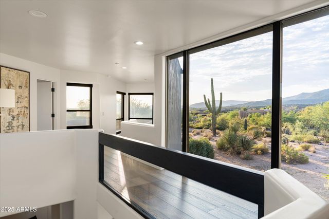 37661 N 94TH Street, Scottsdale, AZ 85262