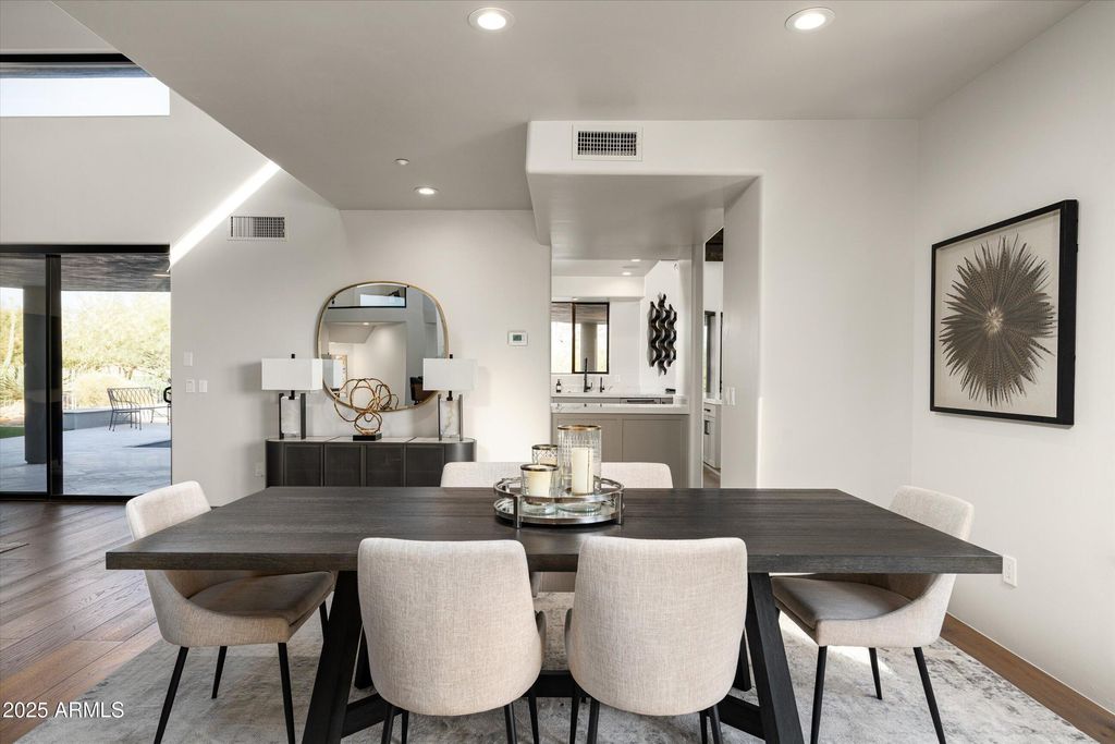 Image 10 of property listing at 37661 N 94TH Street, Scottsdale, AZ 85262