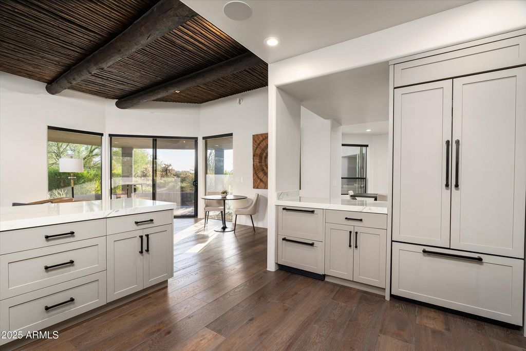 Image 13 of property listing at 37661 N 94TH Street, Scottsdale, AZ 85262