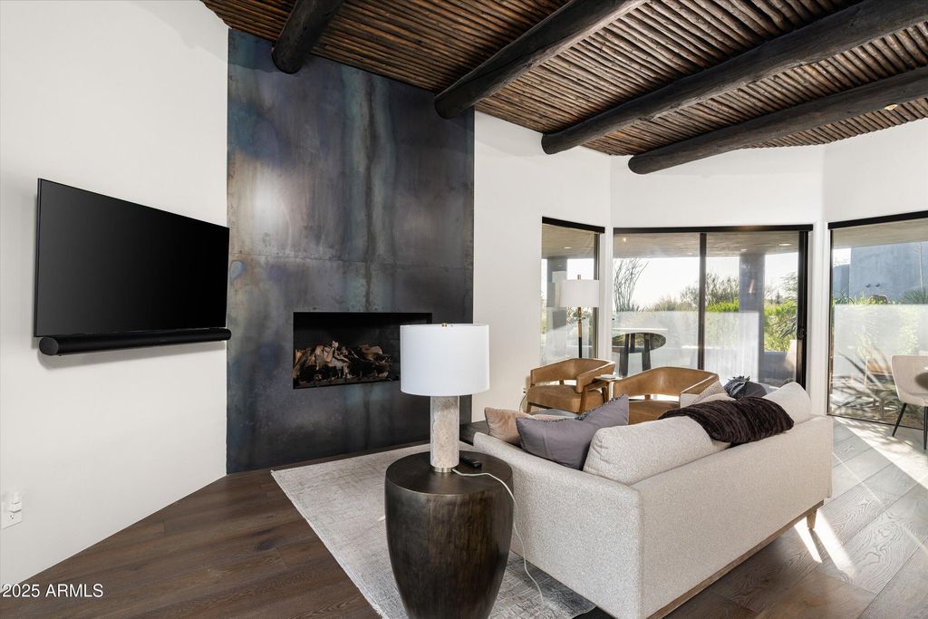 Image 17 of property listing at 37661 N 94TH Street, Scottsdale, AZ 85262