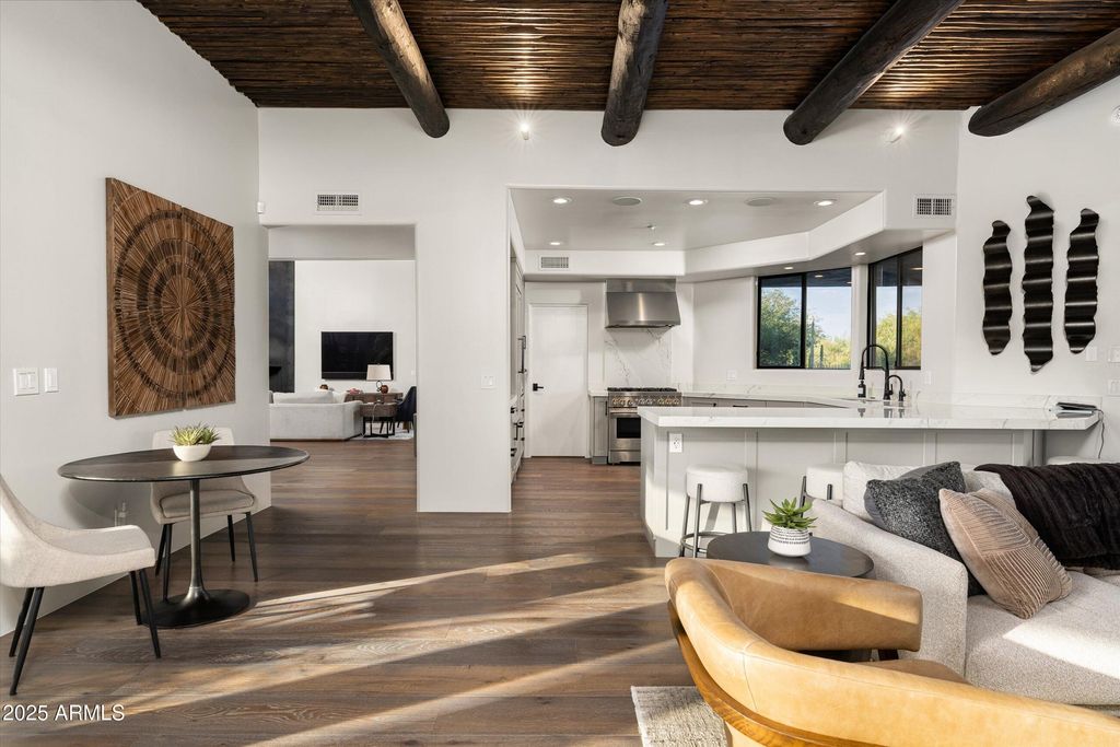 Image 19 of property listing at 37661 N 94TH Street, Scottsdale, AZ 85262
