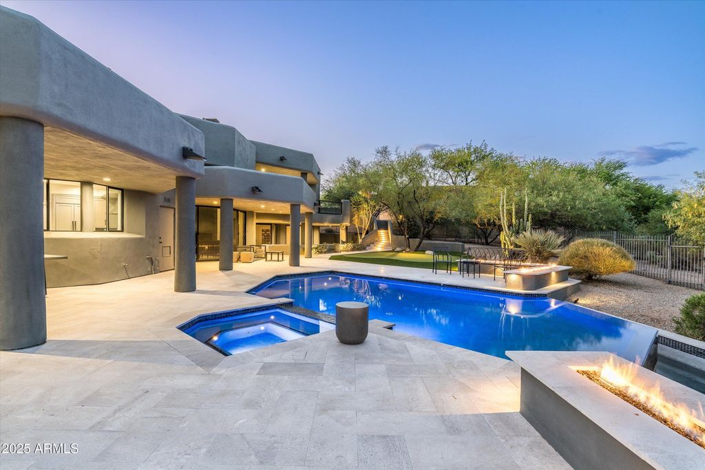 Image 38 of property listing at 37661 N 94TH Street, Scottsdale, AZ 85262