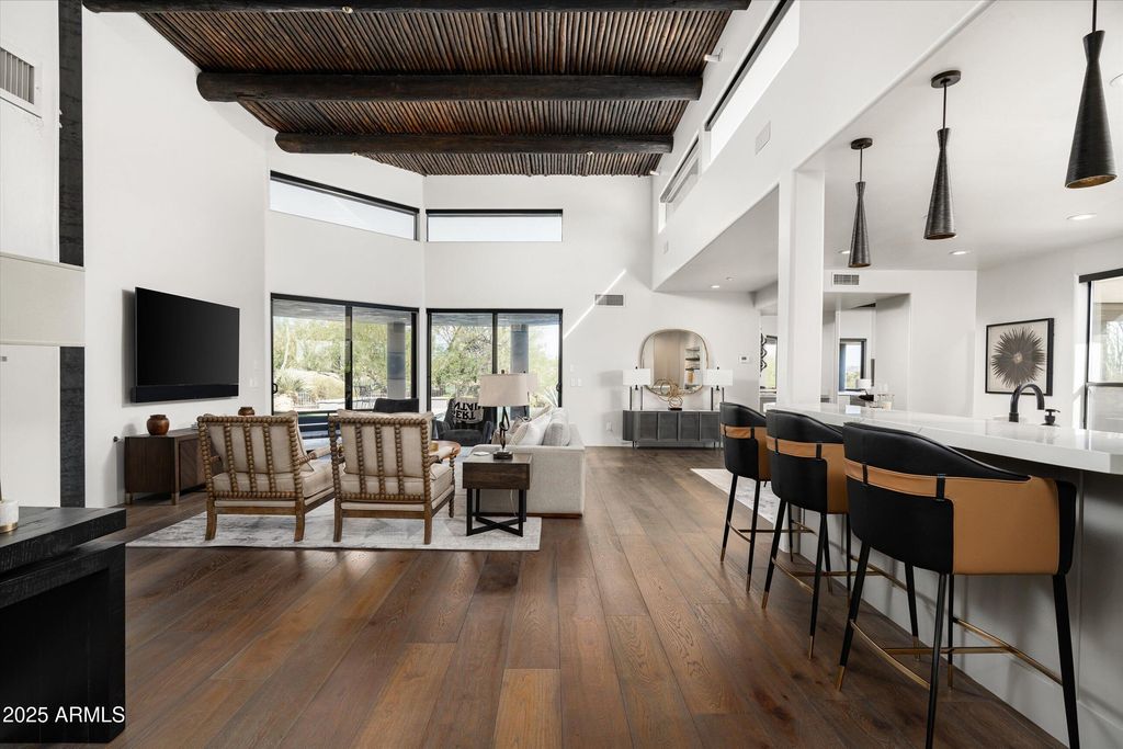 Image 5 of property listing at 37661 N 94TH Street, Scottsdale, AZ 85262