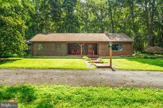 118 SHADE TREE LN, Shenandoah Junction, WV 25442