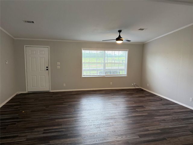 29480 Skymac Ranch Road, Hempstead, TX 77445