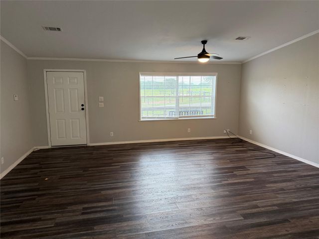 29480 Skymac Ranch Road, Hempstead, TX 77445