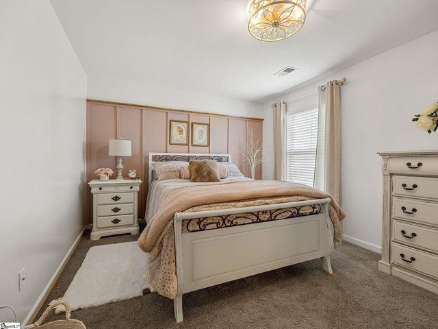 206 E Fair Haven Lane, Lyman, SC 29365